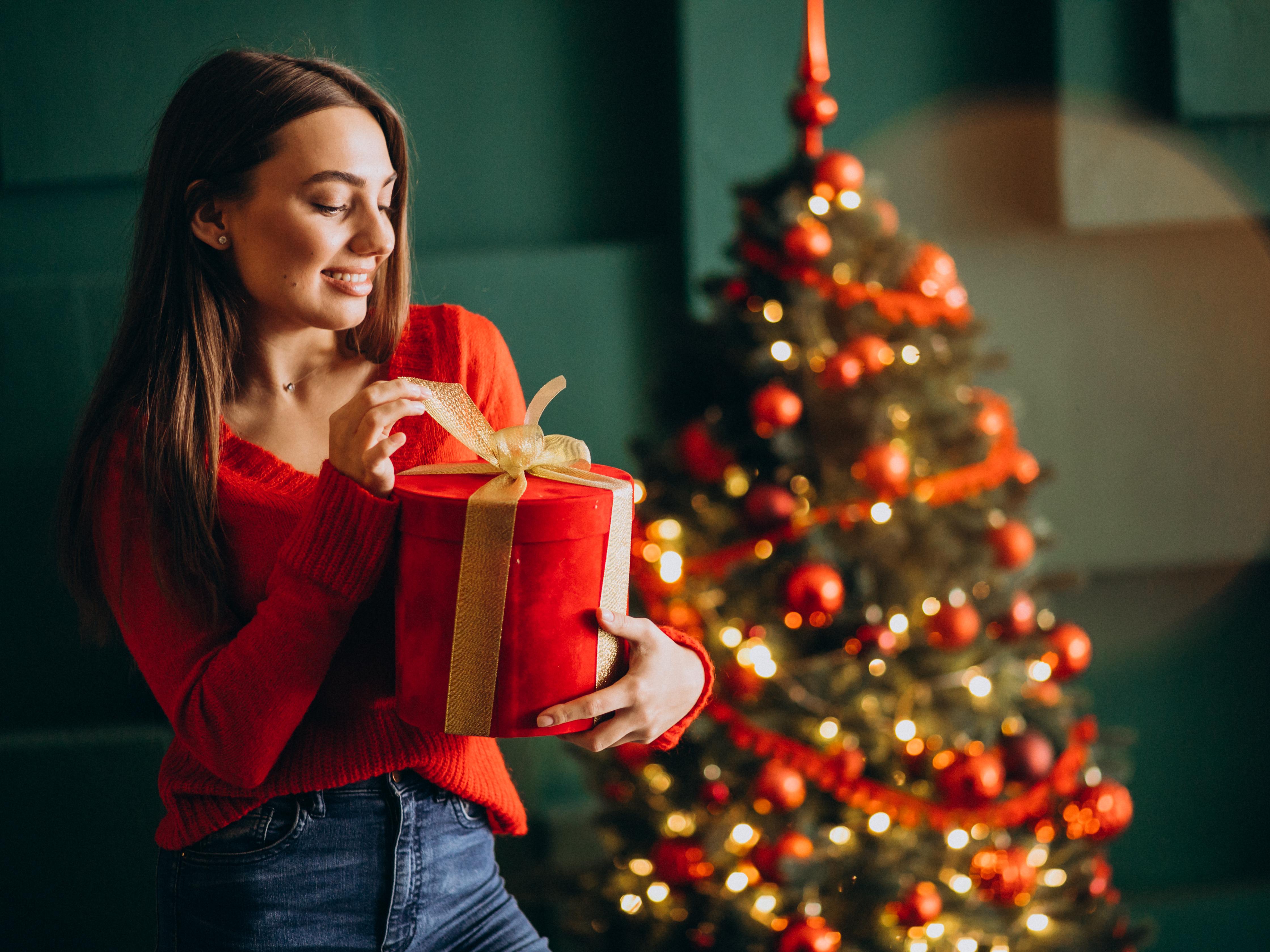 Что подарить на Новый Год: 5 полезных подарков